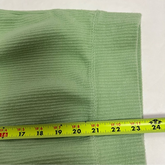 Pink Victoria’s Secret Women’s Pullover Waffle Sweatshirt Sz Medium Color Green - Picture 8 of 9